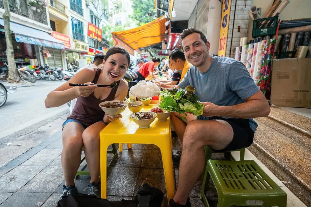 Exclusive Hanoi Street Food Tour