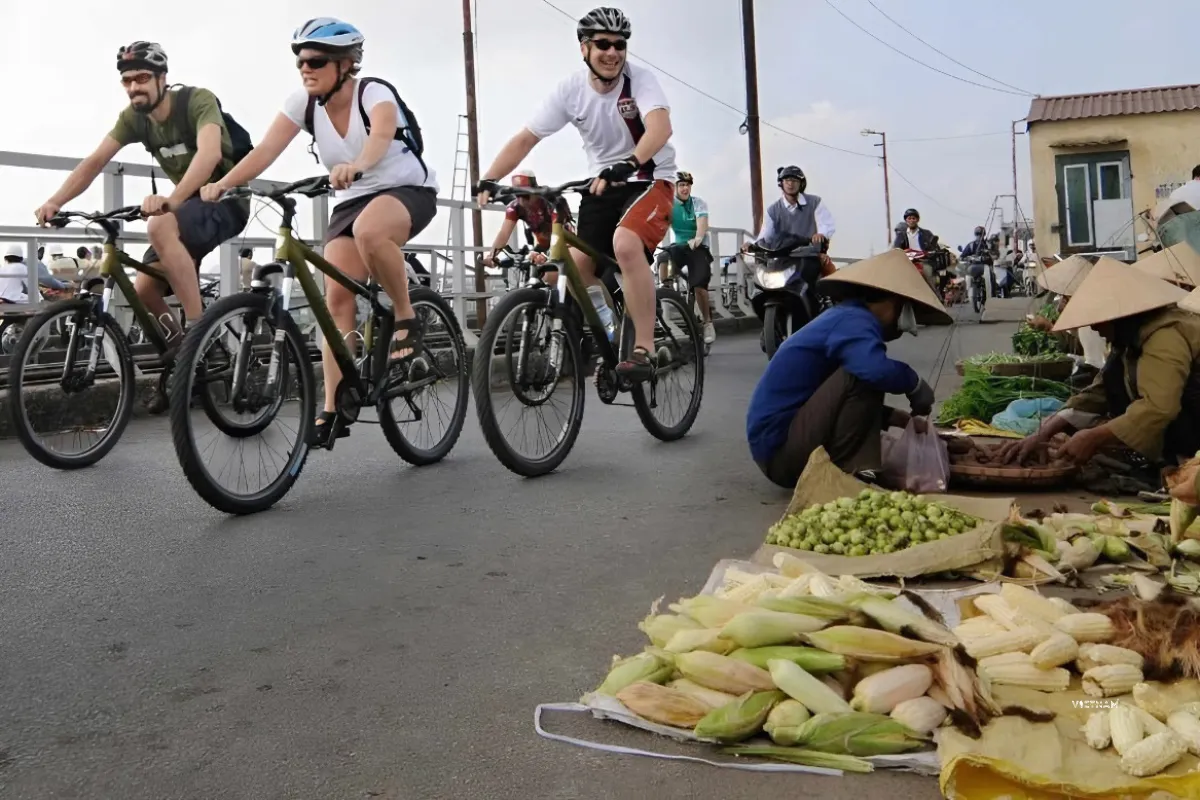 Hanoi Cycling Tour